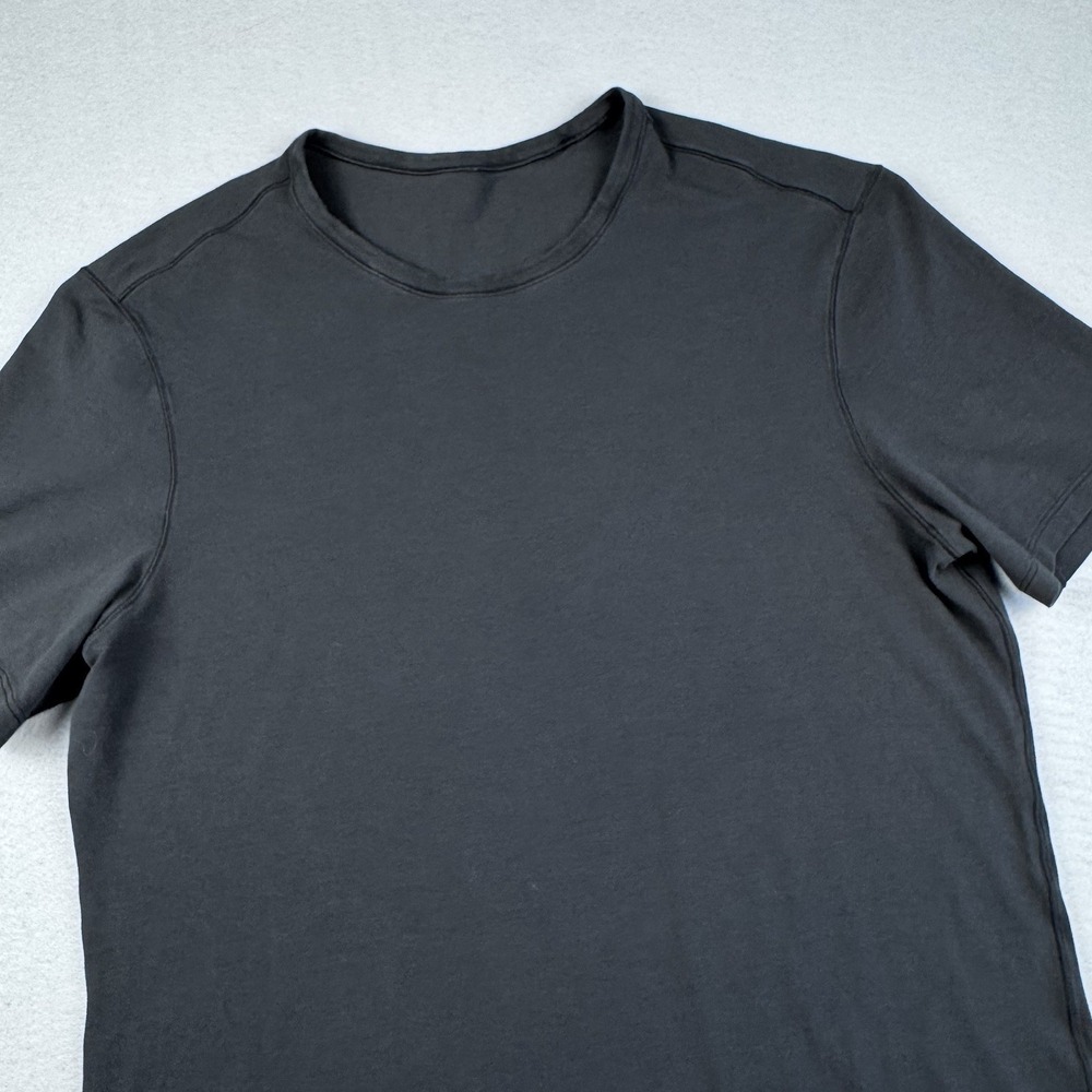 Lululemon Fundamental T-Shirt Men L Athletic Black Short Sleeve Performance Soft